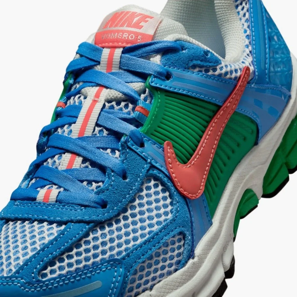 NIKE - Vomero 5 BG, Size: 8.5 Women’s / 7 Youth